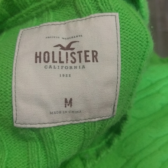 Hollister sweater in lime green - Picture 4 of 7